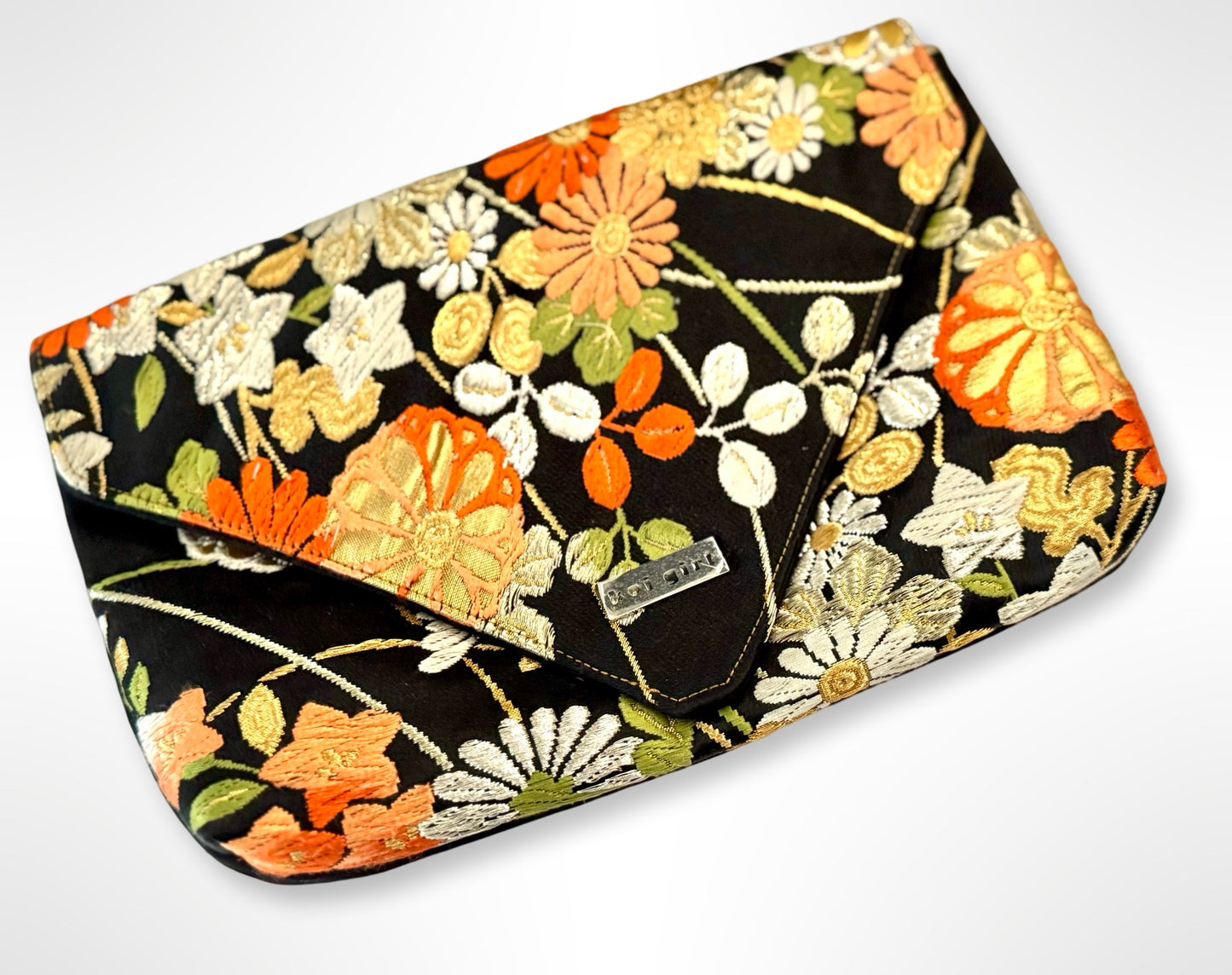 Orenji Floral Scene Clutch