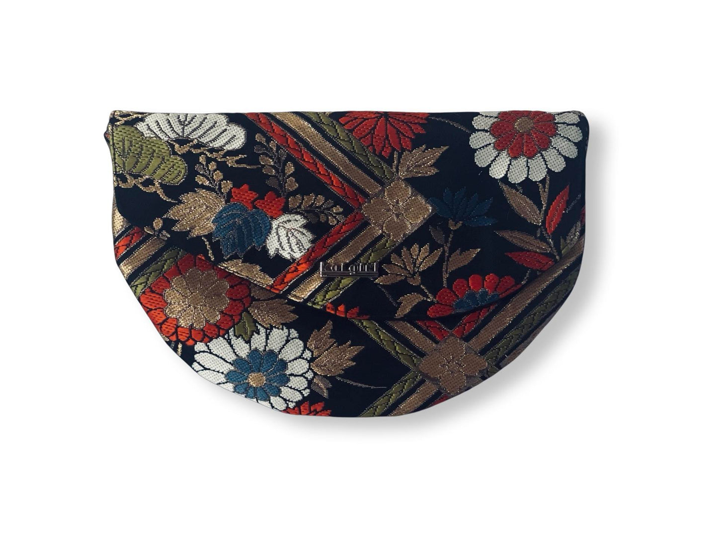 Chrysanthemums Clutch