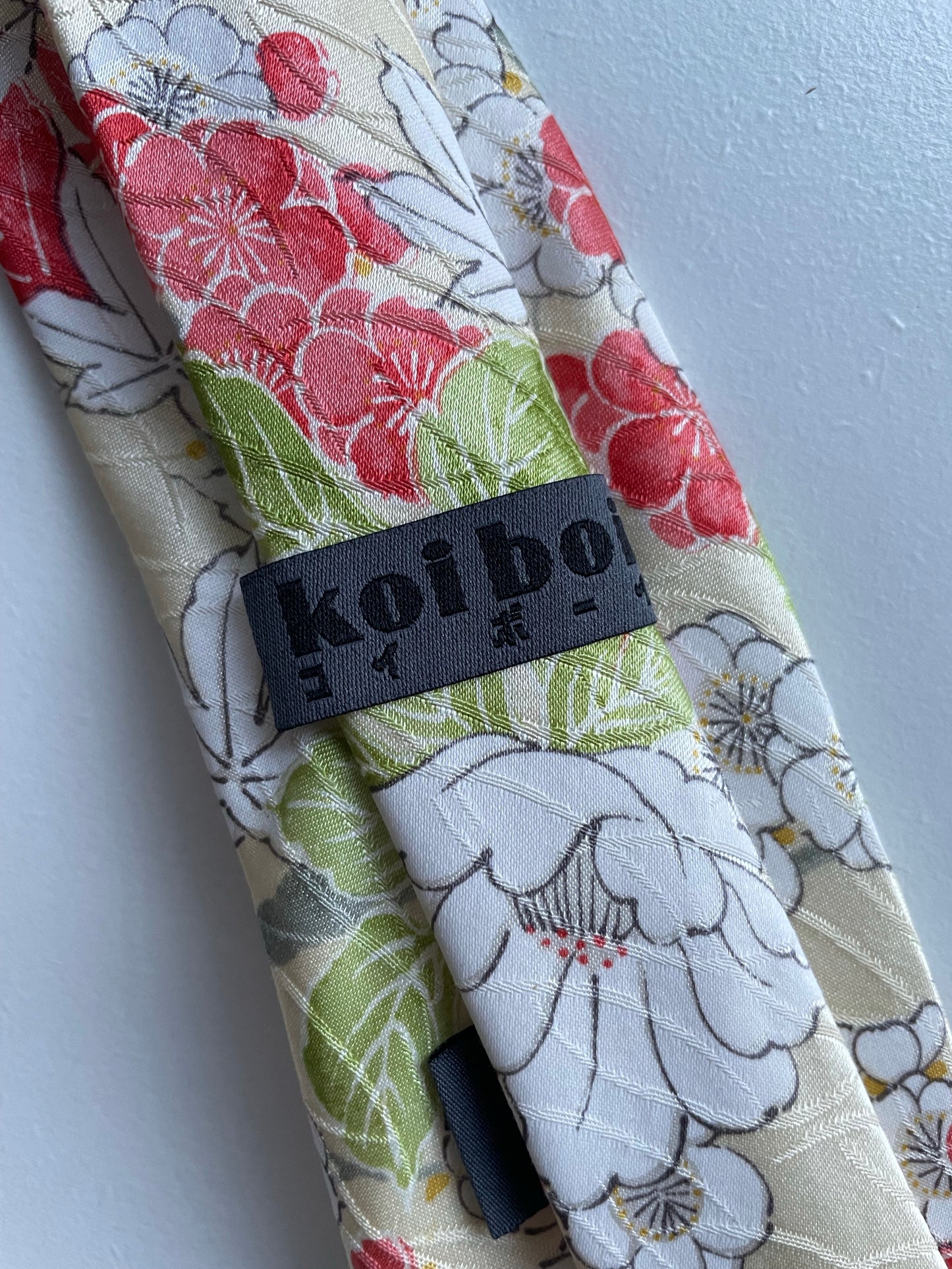 Lemon and Blossoms Necktie