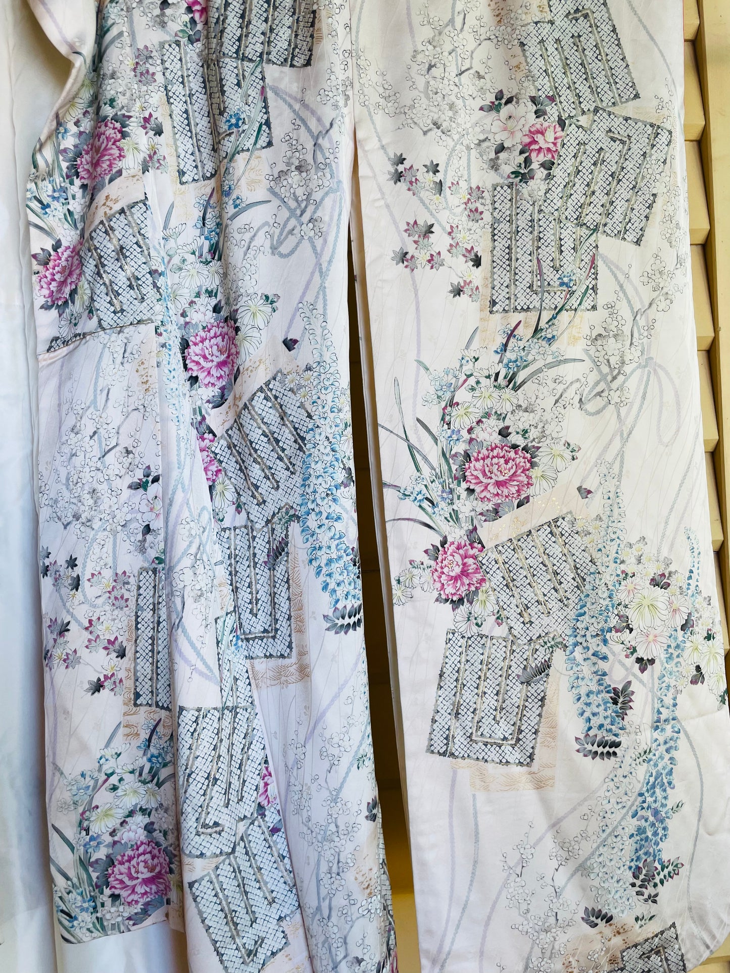 Vintage Ivory Furisode Kimono with Floral