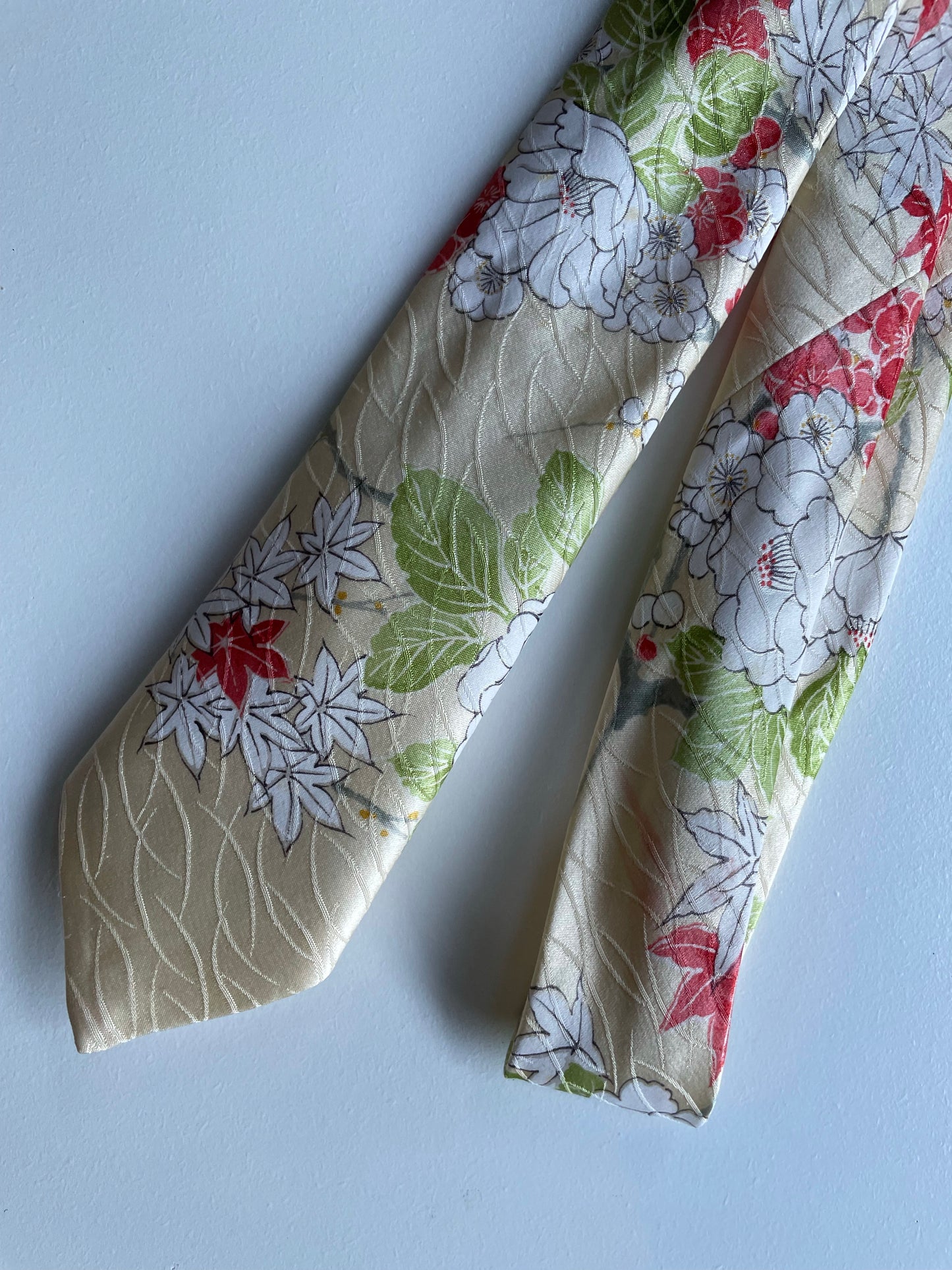 Lemon and Blossoms Necktie