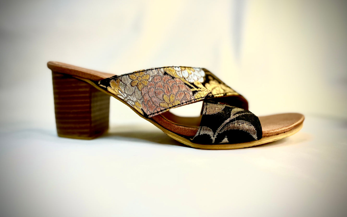 Utsukushii Crossover Mules SIZE 38, 39