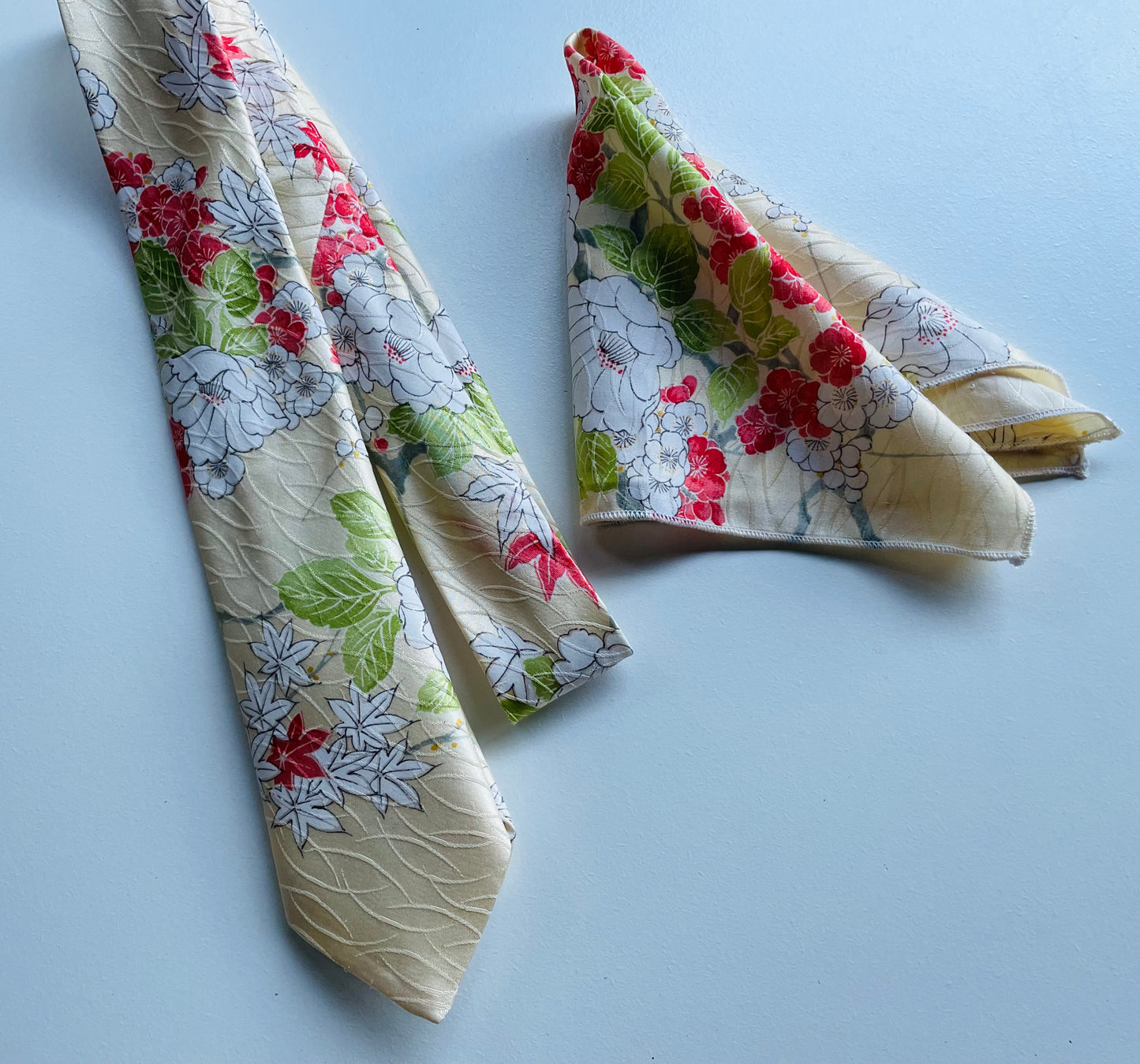 Lemon and Blossoms Necktie