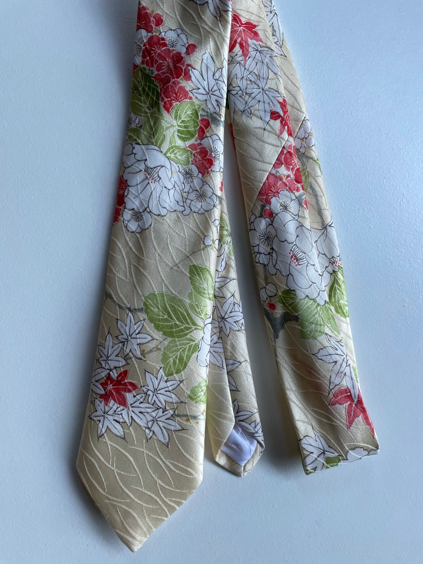 Lemon and Blossoms Necktie