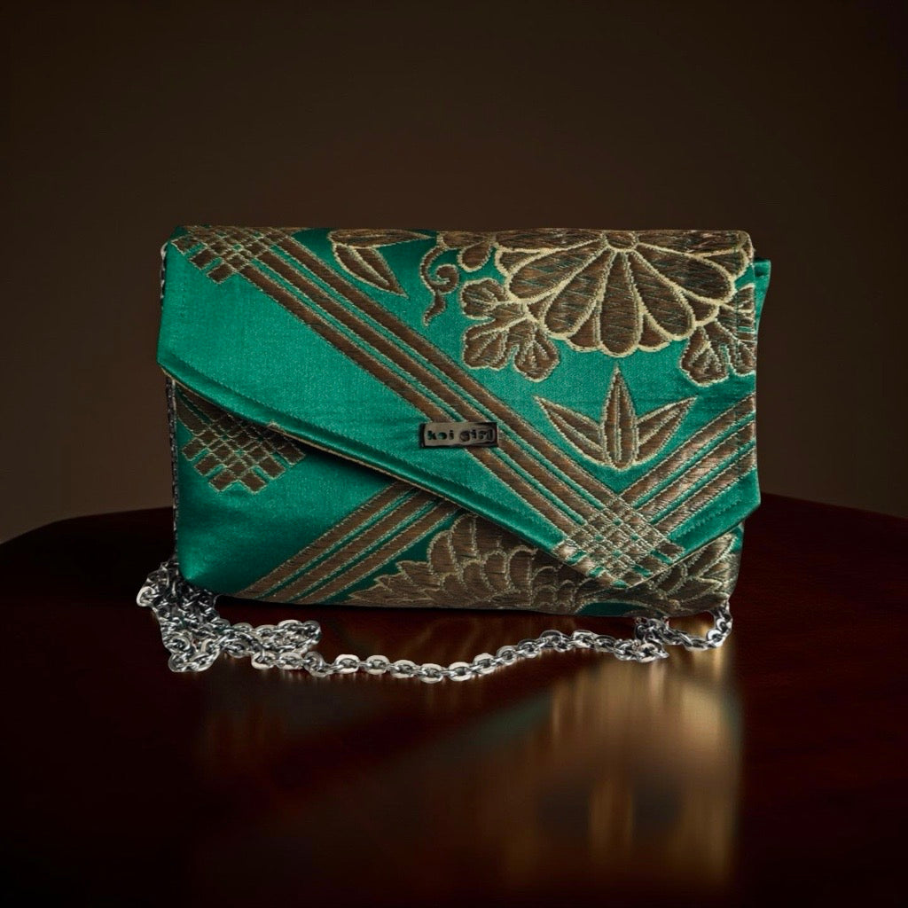Emerald with Gold Chrysanthemum Clutch