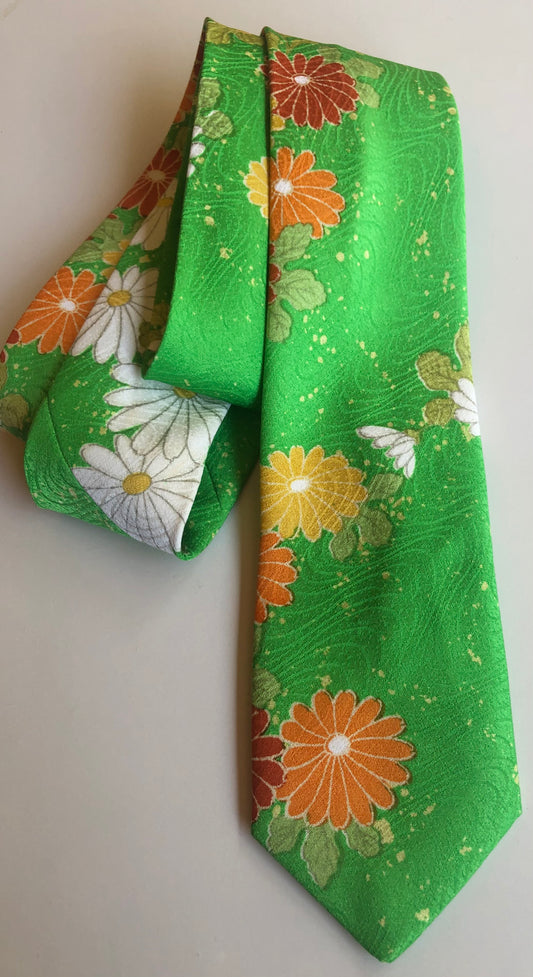Green with Chrysanthemums Neck Tie